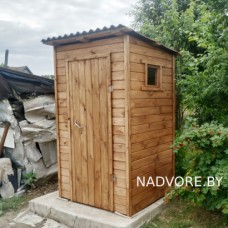 Дачный туалет из дерева